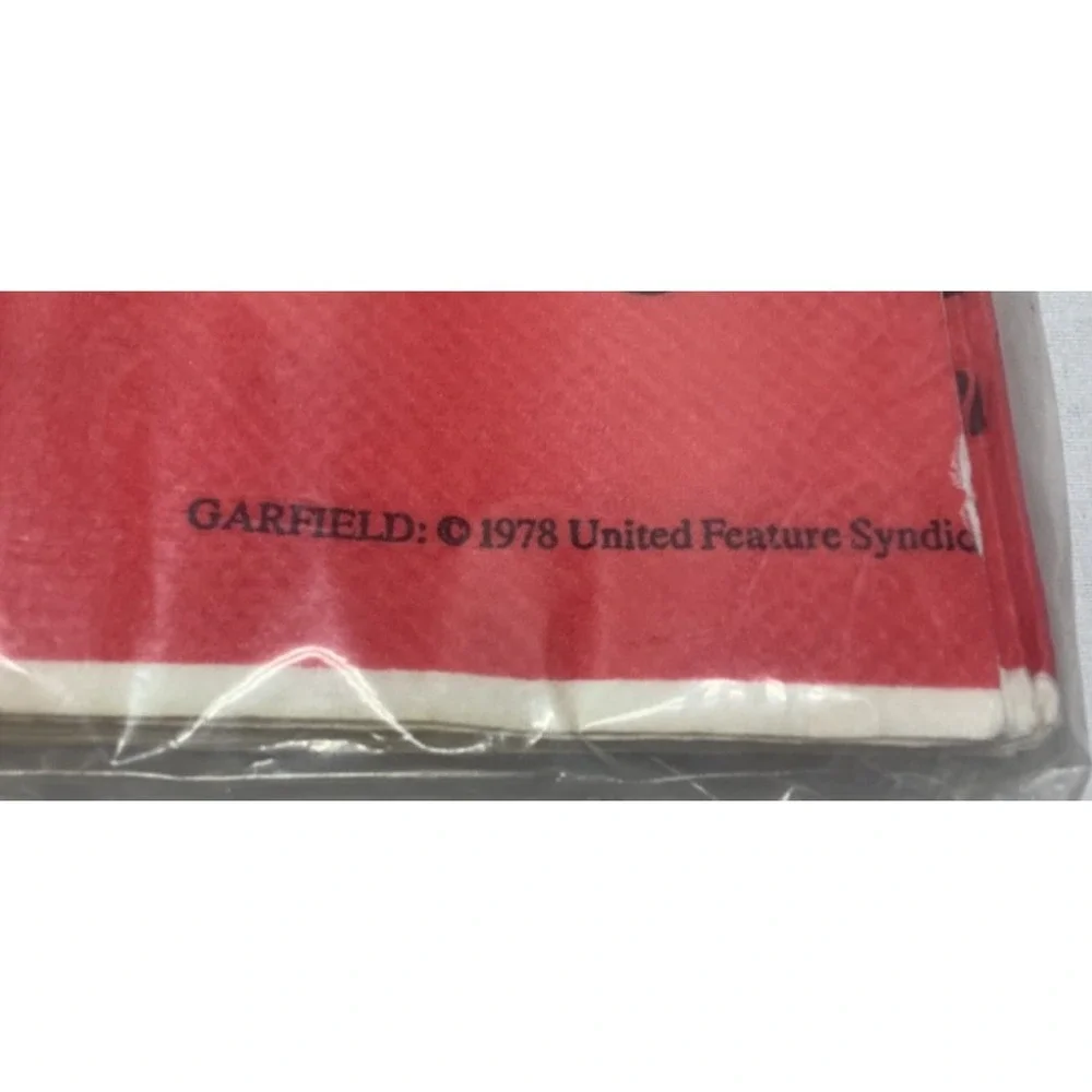 Vintage Garfield Tablecover Decorative Red Paper 1978 Comic Cat New sealed